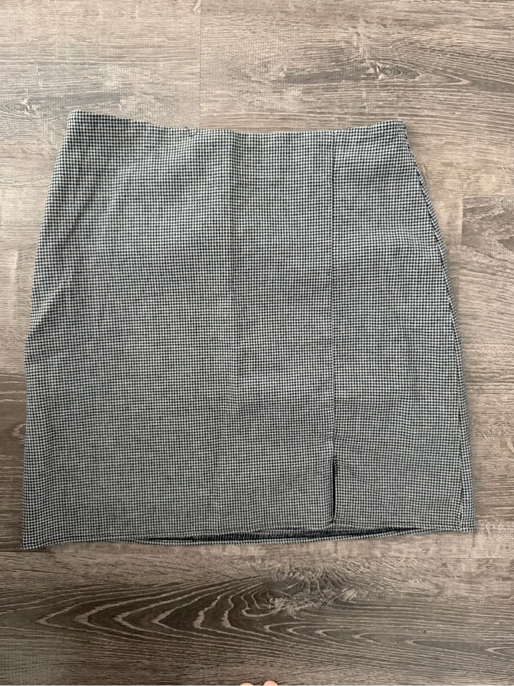 Old Navy Black and White Mini Pencil Skirt Medium TALL